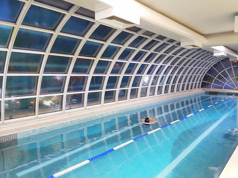 Conheça a piscina com água mineral que fica pertinho de Curitiba