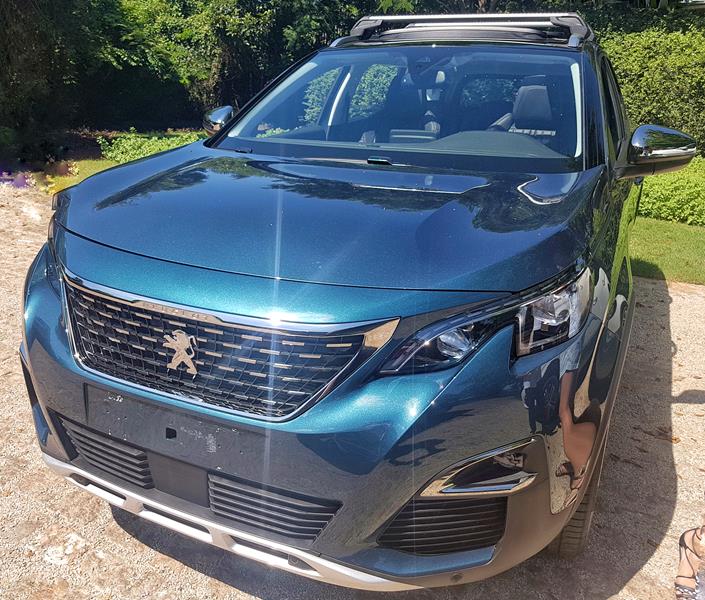 SUV Peugeot super carro