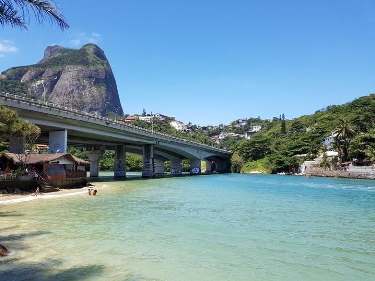Quebramar da barra da tijuca lugar especial no Rio Te Vejo Pelo Mundo Quebramar da barra da tijuca lugar especial no Rio Te Vejo Pelo Mundo