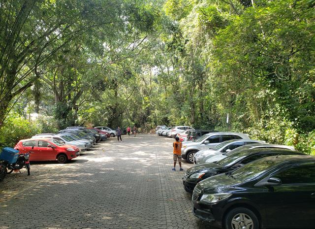Estacionamento trilha pedra bonita