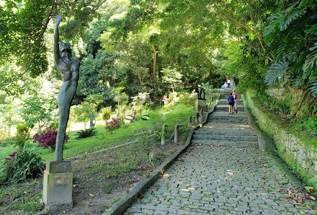 Inicio da trilha do parque da catacumba