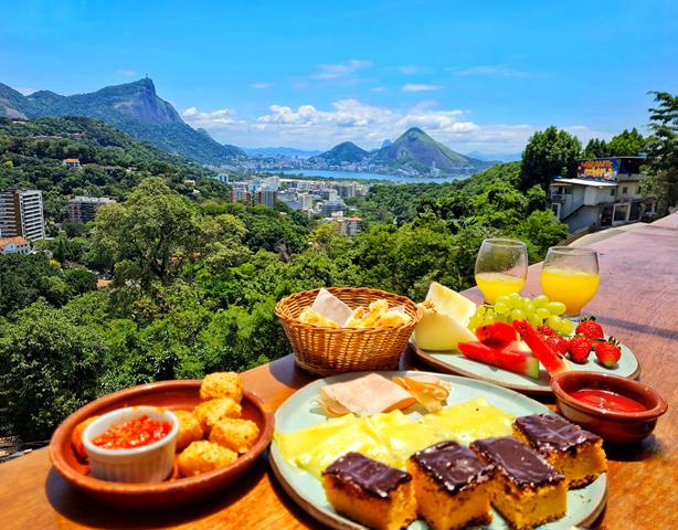 Café da manha no Mirante Rocinha